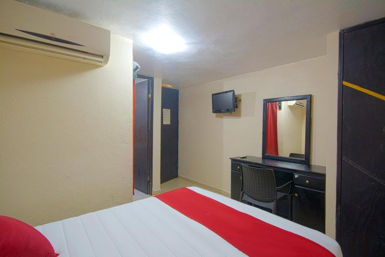 Oyo Hotel Bicentenario Τάμπικο Εξωτερικό φωτογραφία
